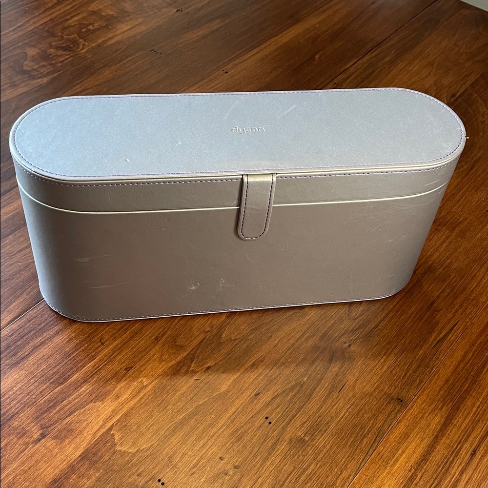 Dyson Oval Accessory Case in Gray with non slip heat mat.